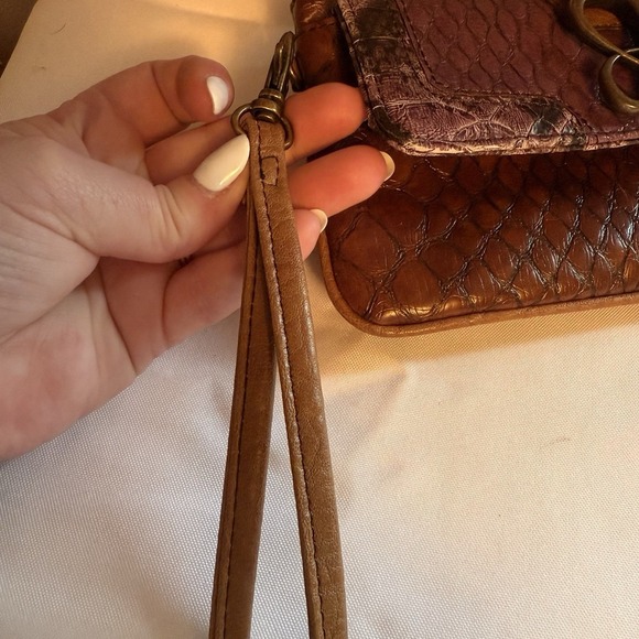 WOMEN'S VINTAGE JESSICA SIMPSON BROWN PURPLE WRISTLET WALLET CROC EMBOSSED - Picture 11 of 12